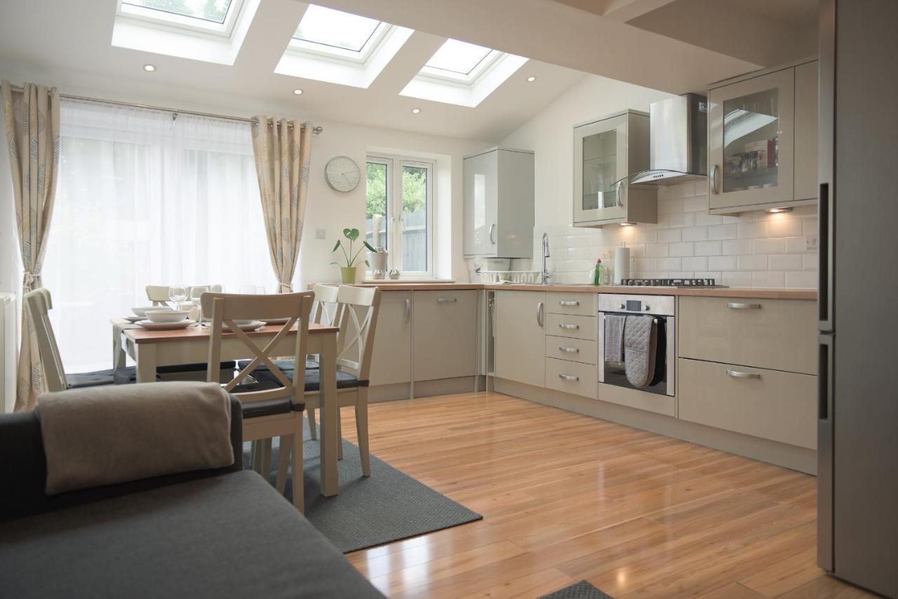 Knollmead House Villa Surbiton Ngoại thất bức ảnh